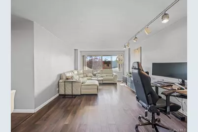 18-15 215th Street #1-P, Bayside, NY 11360 - Photo 3