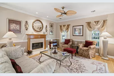 5 Green Ash Street, Calverton, NY 11933 - Photo 9