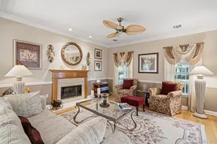 5 Green Ash St, Calverton, NY 11933 - Photo 9