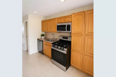 107 Morningside Avenue, Yonkers, NY 10703 - Photo 5