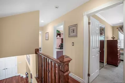 135 Southern Parkway, Plainview, NY 11803 - Photo 13
