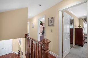135 Southern Pkwy, Plainview, NY 11803 - Photo 13