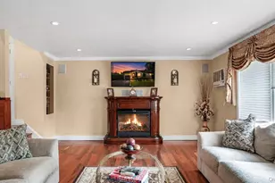 135 Southern Pkwy, Plainview, NY 11803 - Photo 7