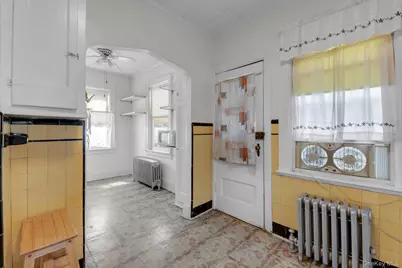 164-01 84th Avenue, Jamaica, NY 11432 - Photo 5
