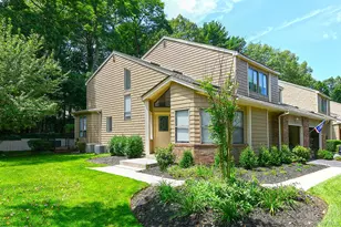 8 Whitman Ridge Dr, Melville, NY 11747 - Photo 39