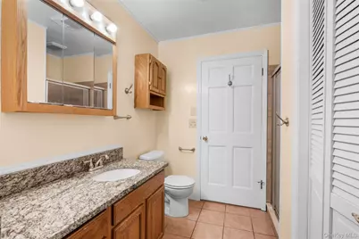 208 Woodhampton Drive, White Plains, NY 10603 - Photo 25