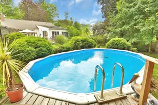 208 Wood Hampton Dr, White Plains, NY 10603 - Photo 9