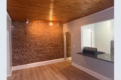 572 Warburton Avenue #2E, Hastings on Hudson, NY 10706 - Photo 1