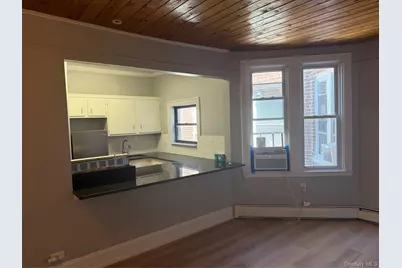 572 Warburton Avenue #2E, Hastings on Hudson, NY 10706 - Photo 3