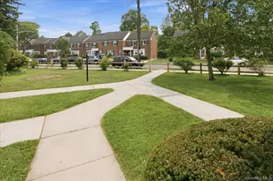 117 Robins Rd, New Rochelle, NY 10801 - Photo 3