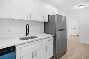 117 Robins Rd, New Rochelle, NY 10801 - Photo 11