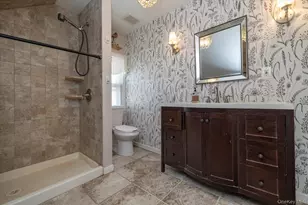 43 Devon St, Malverne, NY 11565 - Photo 17