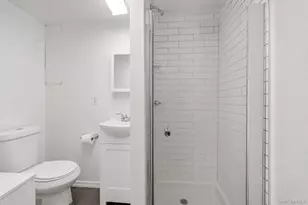 16 Marlboro Pl, Bellmore, NY 11710 - Photo 11