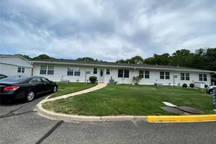 274 Berwick Ct, Ridge, NY 11961 - Photo 25