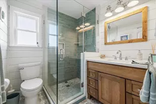 31 Shore Dr W, Copiague, NY 11726 - Photo 25
