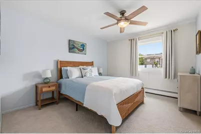 31 Shore Drive W, Copiague, NY 11726 - Photo 21