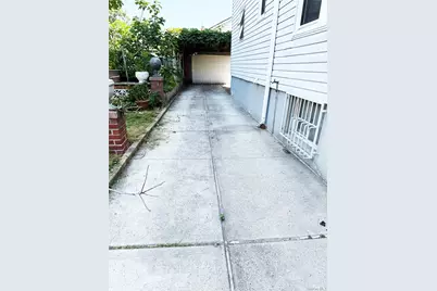 67-27 52nd Avenue, Maspeth, NY 11378 - Photo 3