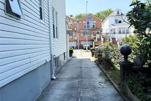 67-27 52nd Ave, Maspeth, NY 11378 - Photo 5