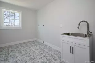 104 Maeder Ave, Merrick, NY 11566 - Photo 11