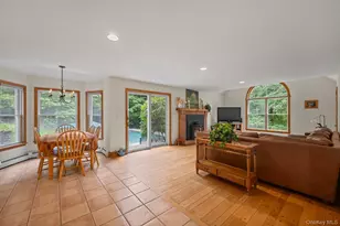 276 Daisy Ln, Carmel, NY 10512 - Photo 9
