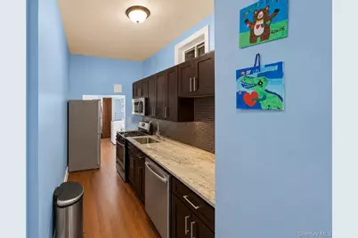 960 E 221st Street, Bronx, NY 10469 - Photo 13
