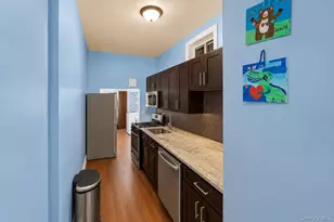 960 E 221st St, Bronx, NY 10469 - Photo 13