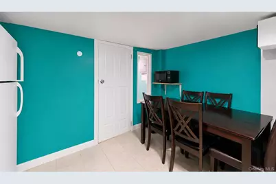 960 E 221st Street, Bronx, NY 10469 - Photo 21