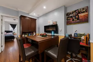 960 E 221st St, Bronx, NY 10469 - Photo 11