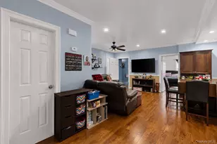 960 E 221st St, Bronx, NY 10469 - Photo 9