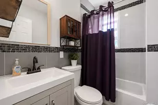 960 E 221st St, Bronx, NY 10469 - Photo 23