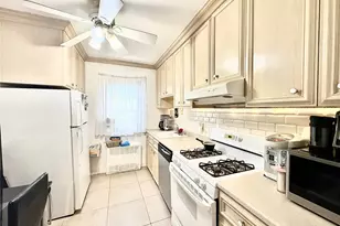 138-25 31st Dr, Flushing, NY 11354 - Photo 7