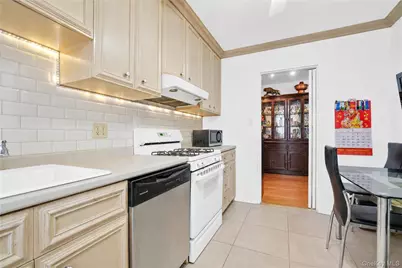138-25 31 Drive #6L, Flushing, NY 11354 - Photo 11