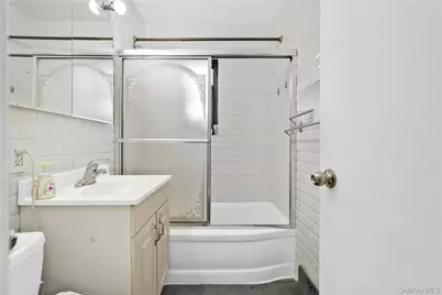 138-25 31 Drive #6L, Flushing, NY 11354 - Photo 13