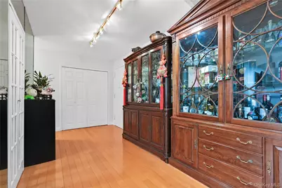 138-25 31 Drive #6L, Flushing, NY 11354 - Photo 5