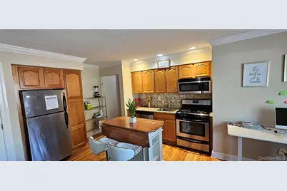237 N Middletown Road #H, Pearl River, NY 10965 - Photo 5