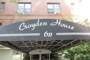 611 W 239th St, Bronx, NY 10463 - Photo 3
