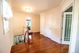 5 Hickory Ln, Roslyn Heights, NY 11577 - Photo 17