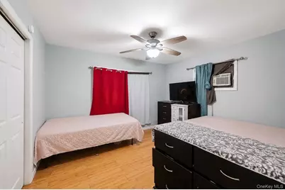 165 Wilfred Boulevard, Hicksville, NY 11801 - Photo 13