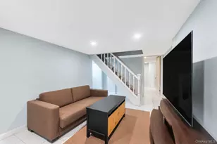 165 Wilfred Blvd, Hicksville, NY 11801 - Photo 27