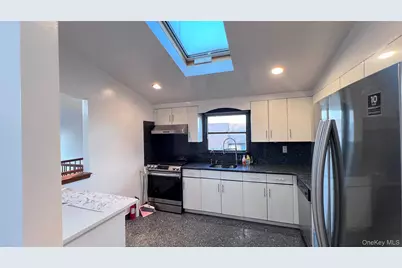 19-07 Clintonville Street #2Fl, Whitestone, NY 11357 - Photo 5