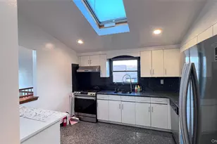 19-07 Clintonville St, Whitestone, NY 11357 - Photo 5
