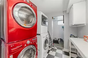 21 Bryn Mawr Pl, Yonkers, NY 10701 - Photo 37