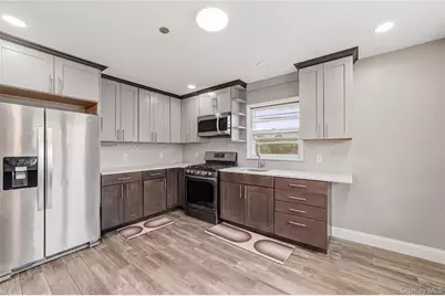 21 Bryn Mawr Place, Yonkers, NY 10701 - Photo 17