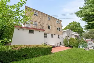 21 Bryn Mawr Pl, Yonkers, NY 10701 - Photo 43