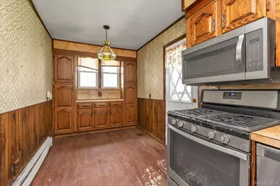 187 Westminster Road, Lynbrook, NY 11563 - Photo 9