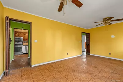 187 Westminster Road, Lynbrook, NY 11563 - Photo 5