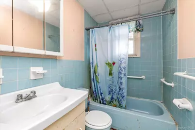 187 Westminster Road, Lynbrook, NY 11563 - Photo 11