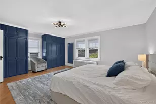 49 Bixley Heath, Lynbrook, NY 11563 - Photo 17