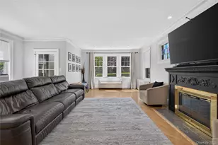 49 Bixley Heath, Lynbrook, NY 11563 - Photo 5