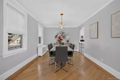 49 Bixley Heath, Lynbrook, NY 11563 - Photo 7
